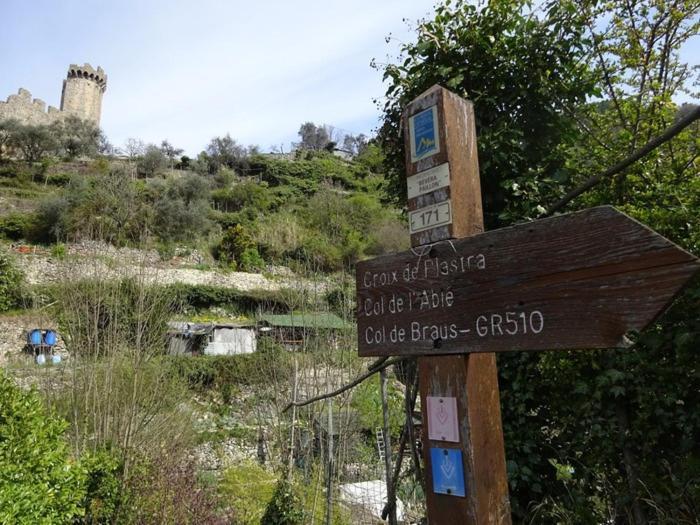 Chalet Sur Pilotis Avec Piscine Privee Lucéram Exterior foto